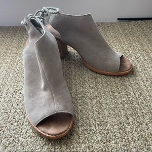Toms Suede Tie-back Peep Toe Heeled Booties Size 7